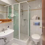 Gaestehaus Luv Und Lee Konukevi 4*